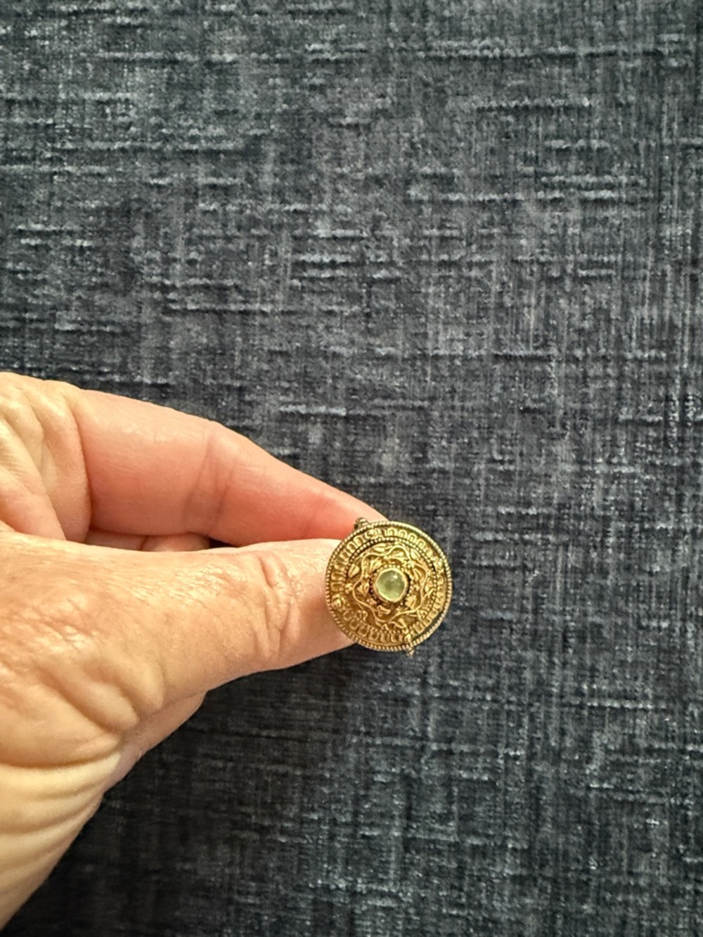 Konstantino Gold Decorative Disc Ring with Green Center
